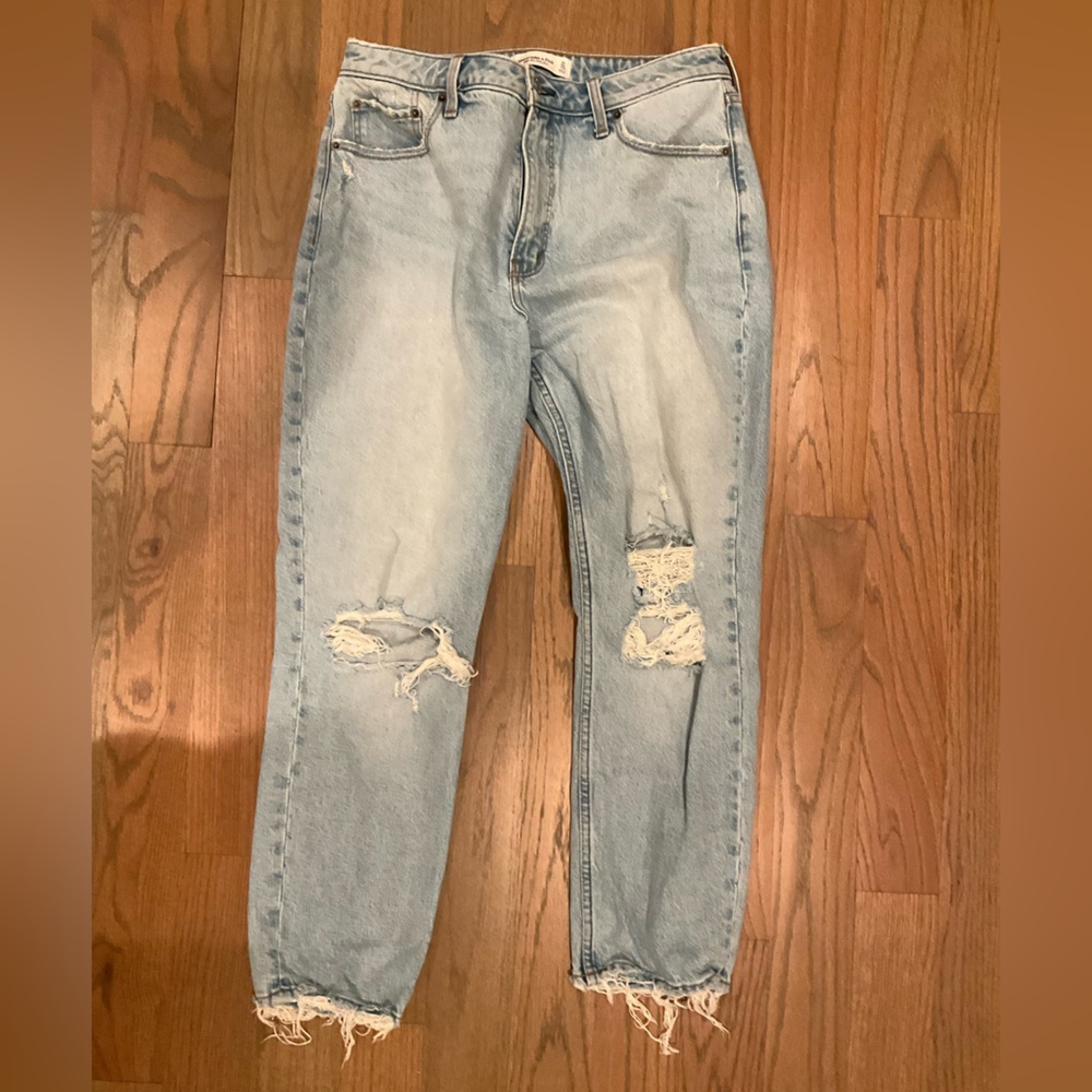 S12 High Rise Abercrombie & Fitch Mom Jean